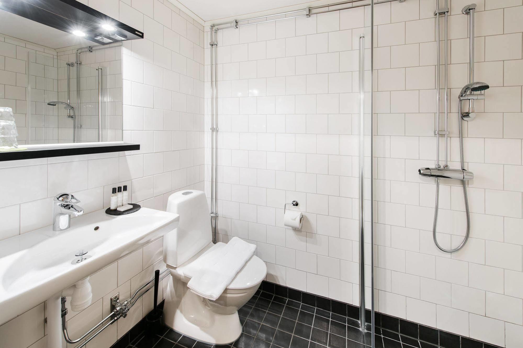 Spis Hotell Naran Luleå Zewnętrze zdjęcie